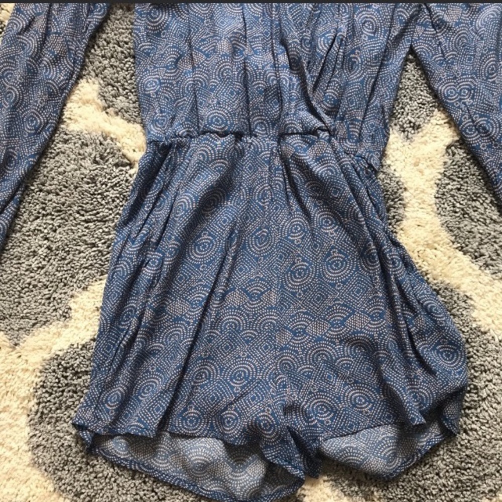 Pattern Jumpsuit - Picture 3 of 4